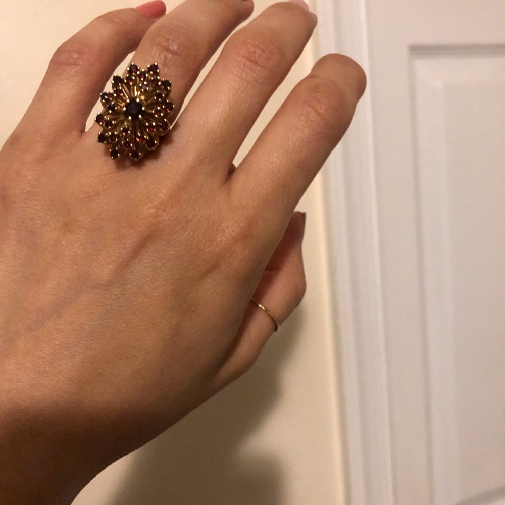 Elegant Genuine Garnet cluster vintage Victorian solid 10k gold ring